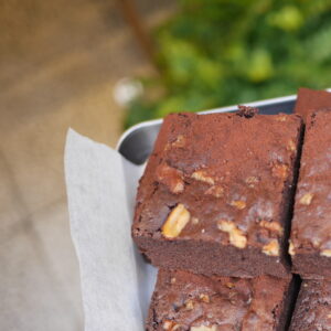 pdt_homemade_room_brownie_outside